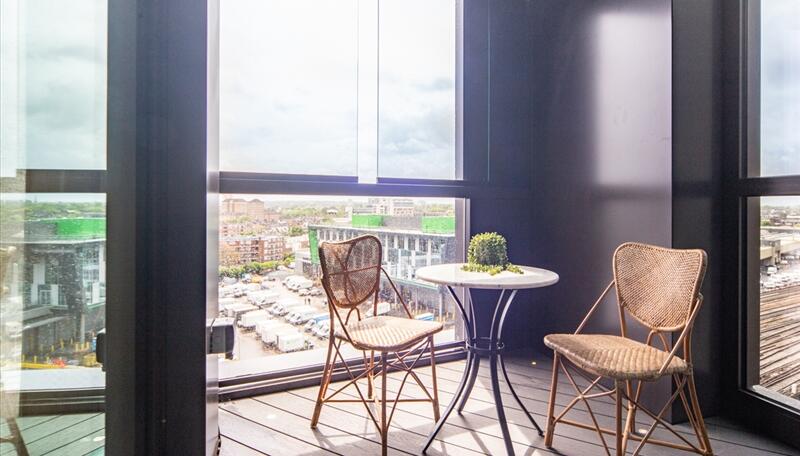 4 Thornes House, 6-8 Charles Clowes Walk, London